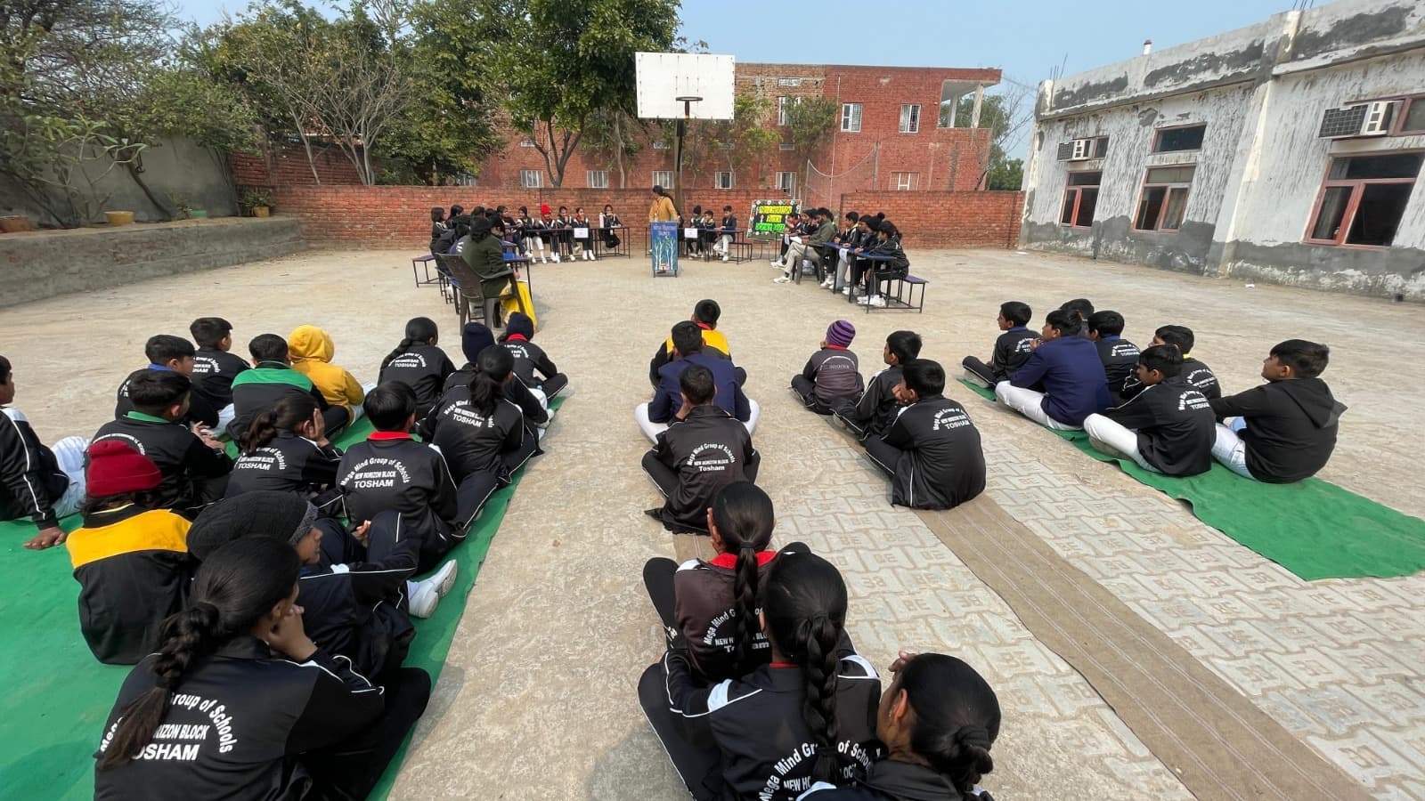 Open-Air Quiz. Learning under an open sky